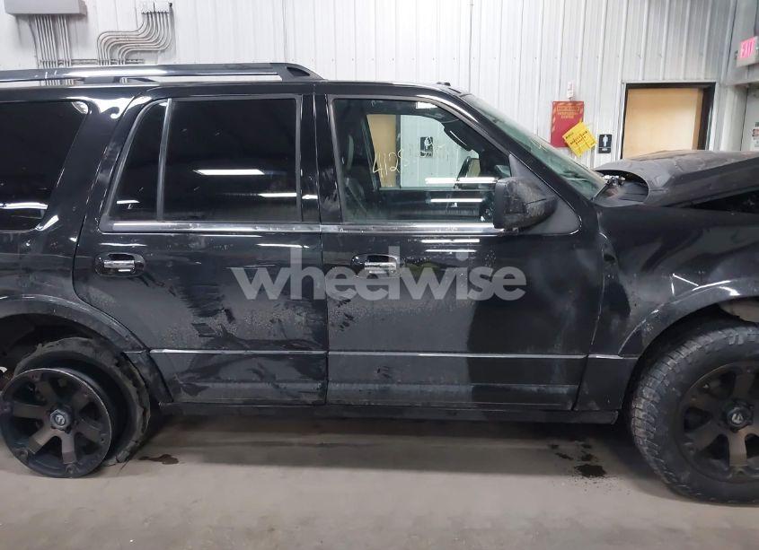 Photo 13 of 2015 Ford Expedition LIMITED (VIN 1FMJU2AT5FEF30257)