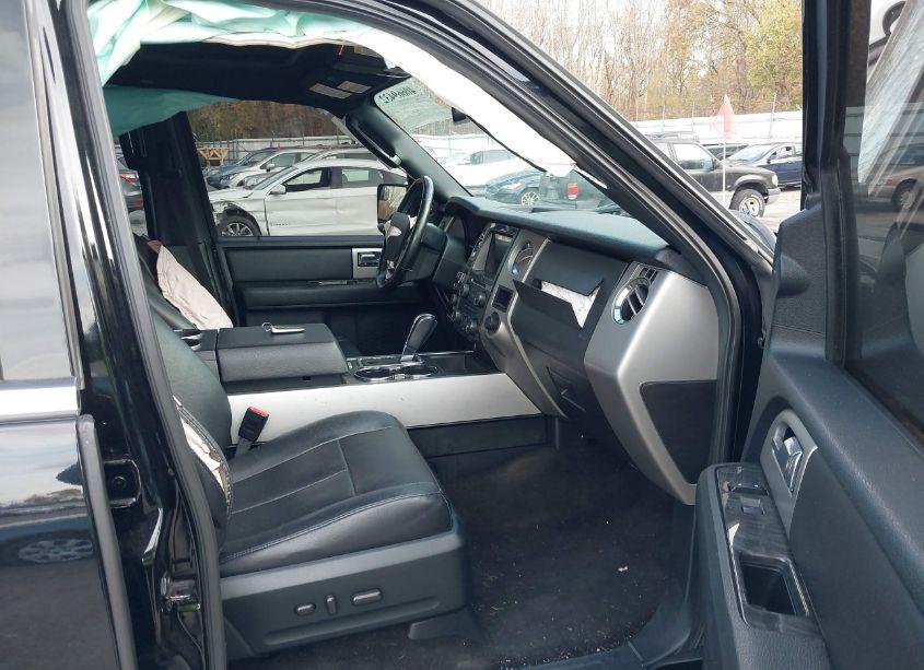 Photo 5 of 2016 Ford Expedition LIMITED (VIN 1FMJU2AT5GEF05960)
