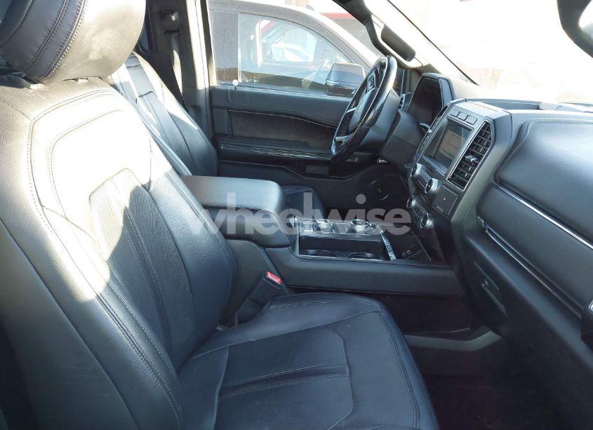 Photo 5 of 2018 Ford Expedition LIMITED (VIN 1FMJU2AT5JEA11136)