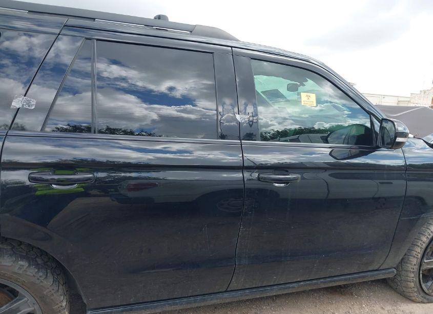 Photo 13 of 2019 Ford Expedition LIMITED (VIN 1FMJU2AT5KEA72777)