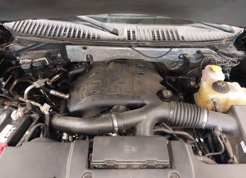 Photo 10 of 2015 Ford Expedition LIMITED (VIN 1FMJU2AT6FEF17310)