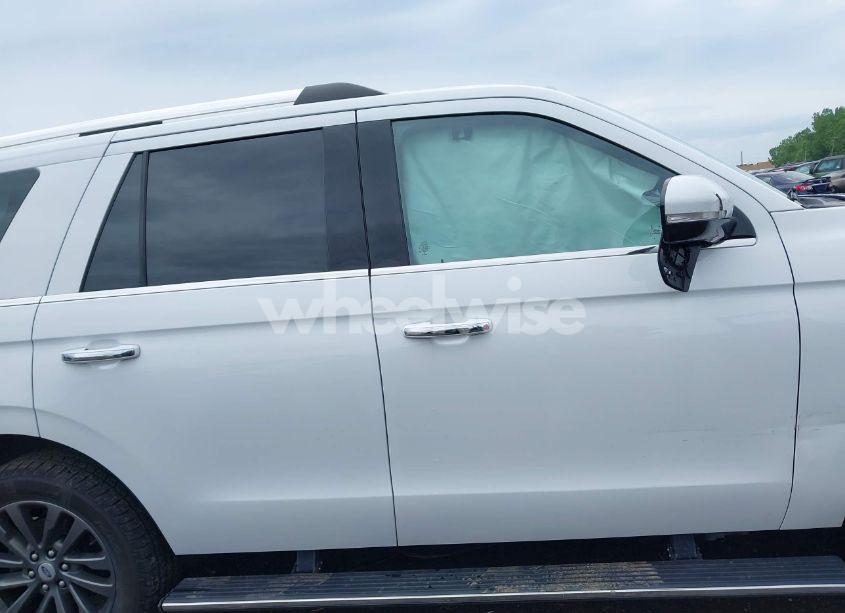 Photo 13 of 2021 Ford Expedition LIMITED (VIN 1FMJU2AT6MEA17614)