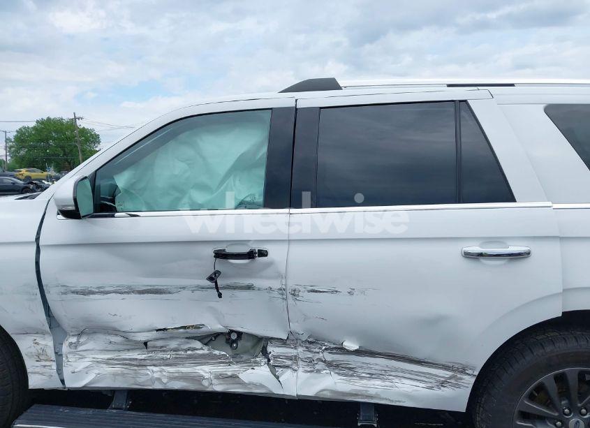 Photo 14 of 2021 Ford Expedition LIMITED (VIN 1FMJU2AT6MEA17614)