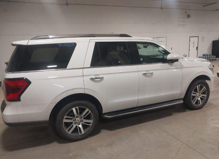 Photo 13 of 2022 Ford Expedition LIMITED (VIN 1FMJU2AT6NEA67432)