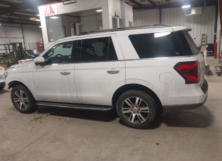 Photo 14 of 2022 Ford Expedition LIMITED (VIN 1FMJU2AT6NEA67432)