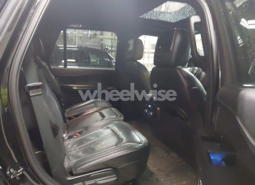 Photo 8 of 2018 Ford Expedition LIMITED (VIN 1FMJU2AT7JEA53212)