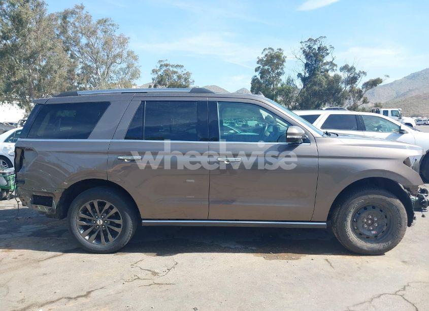 Photo 14 of 2019 Ford Expedition LIMITED (VIN 1FMJU2AT7KEA58041)