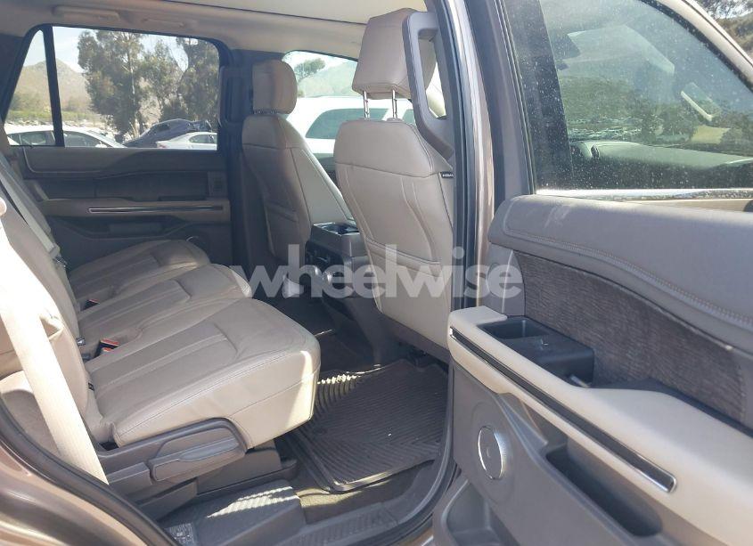Photo 8 of 2019 Ford Expedition LIMITED (VIN 1FMJU2AT7KEA58041)