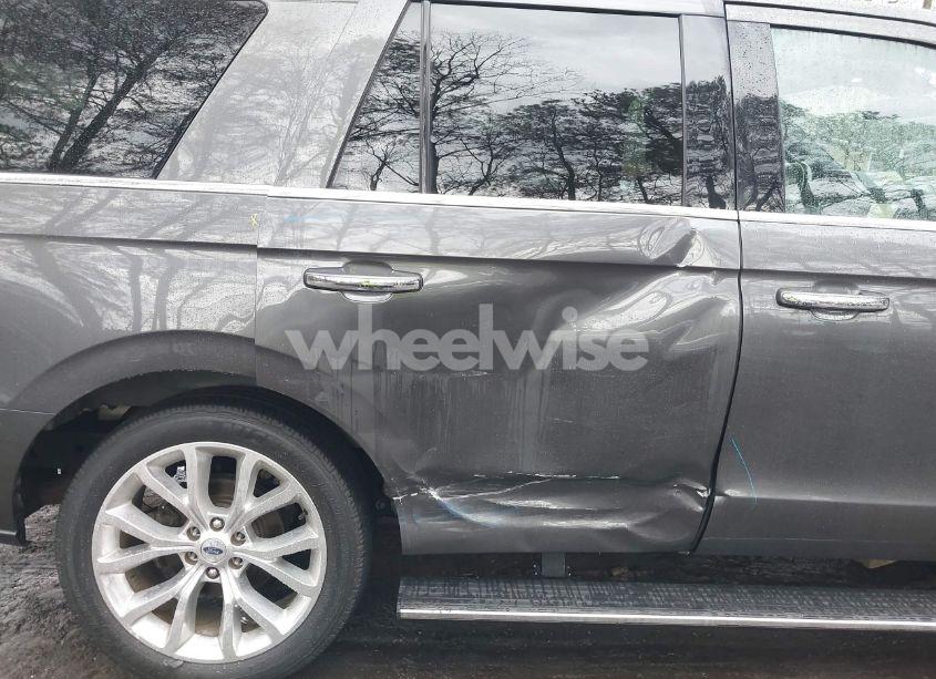 Photo 6 of 2018 Ford Expedition LIMITED (VIN 1FMJU2AT8JEA62727)