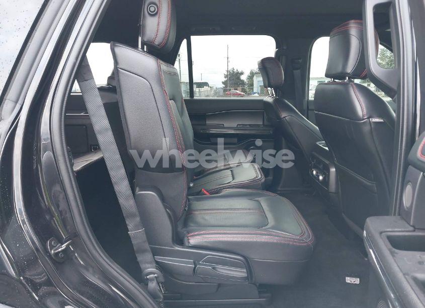 Photo 8 of 2019 Ford Expedition LIMITED (VIN 1FMJU2AT8KEA17501)