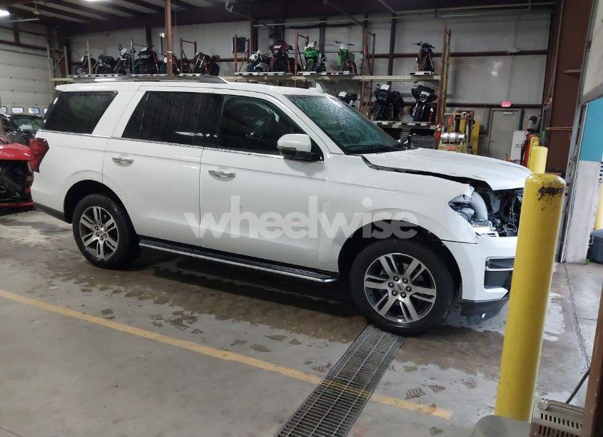 2022 Ford Expedition LIMITED (VIN 1FMJU2AT8NEA41348) main photo