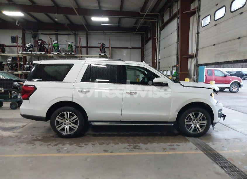 Photo 13 of 2022 Ford Expedition LIMITED (VIN 1FMJU2AT8NEA41348)