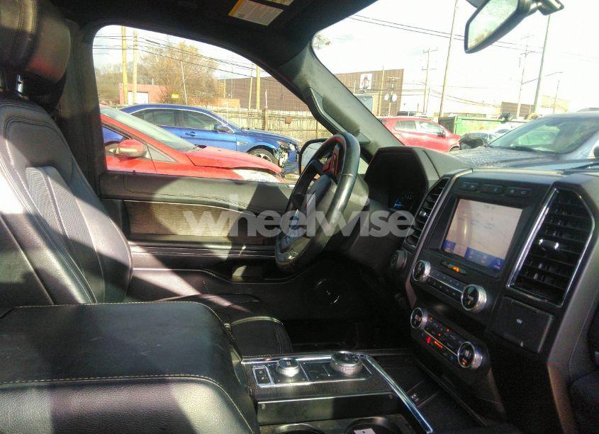 Photo 5 of 2020 Ford Expedition LIMITED (VIN 1FMJU2ATXLEB01403)