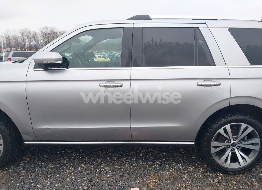 Photo 14 of 2021 Ford Expedition LIMITED (VIN 1FMJU2ATXMEA83437)