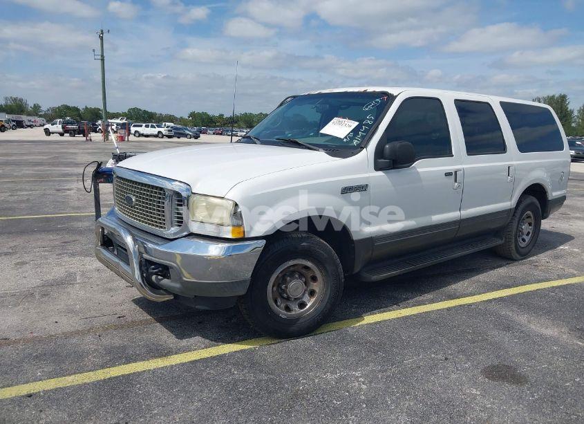 Photo 2 of 2002 Ford Excursion XLT (VIN 1FMNU40L12EA14485)