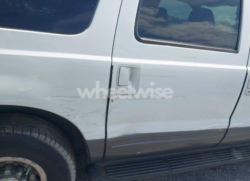 Photo 6 of 2002 Ford Excursion XLT (VIN 1FMNU40L12EA14485)