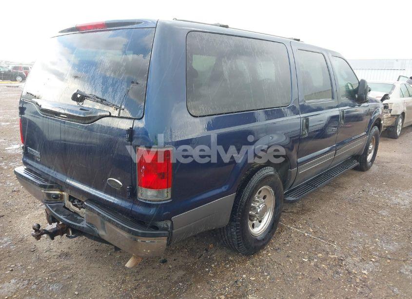 Photo 4 of 2003 Ford Excursion XLT (VIN 1FMNU40LX3EC48240)