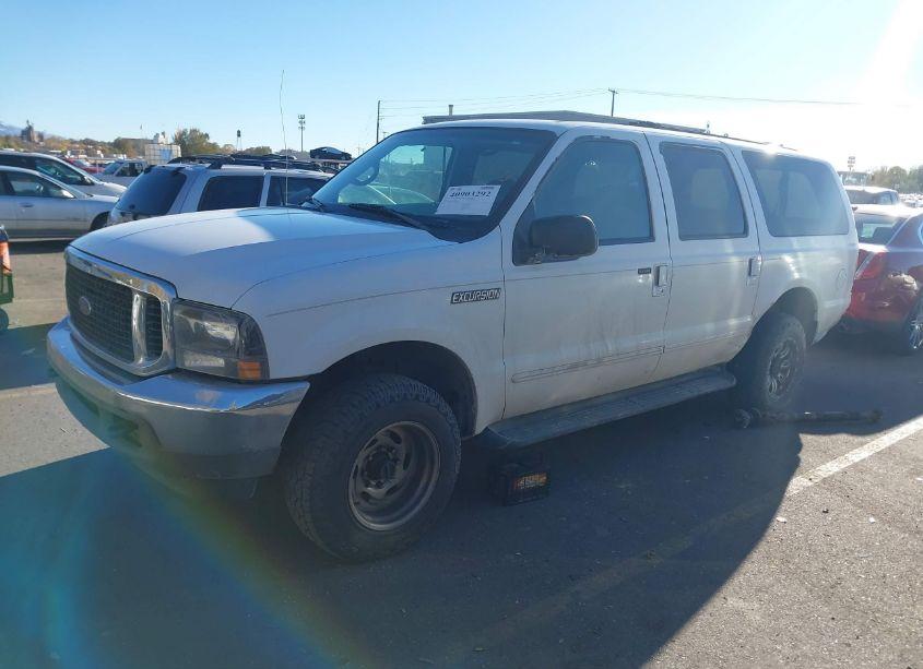 Photo 2 of 2000 Ford Excursion XLT (VIN 1FMNU41S2YEC70441)