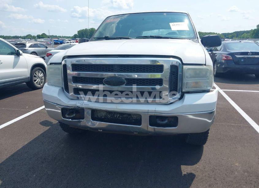 Photo 12 of 2005 Ford Excursion XLS/XLT (VIN 1FMNU41S75EB14178)