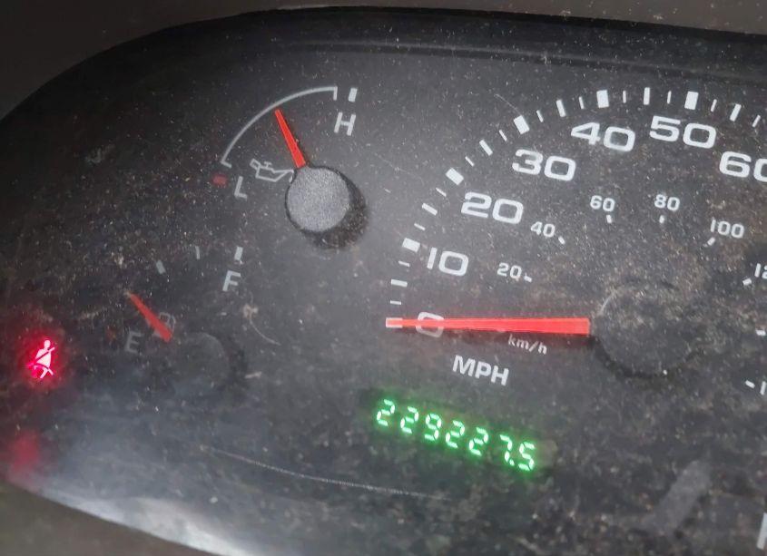 Photo 15 of 2002 Ford Excursion LIMITED (VIN 1FMNU43S02EC84343)