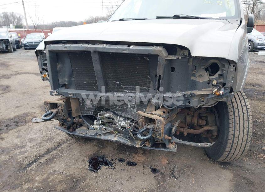 Photo 6 of 2005 Ford Excursion LIMITED (VIN 1FMNU43S25ED44885)