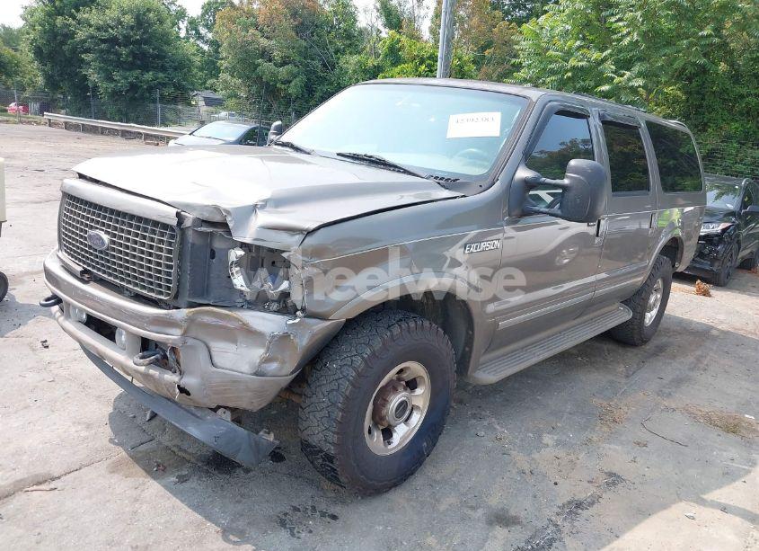 Photo 2 of 2003 Ford Excursion LIMITED (VIN 1FMNU43S83EC62057)