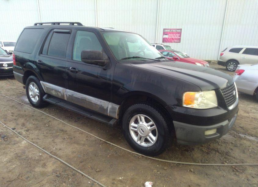 2005 Ford Expedition XLT (VIN 1FMPU15505LA39010) main photo