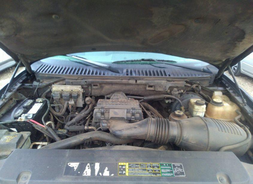 Photo 10 of 2005 Ford Expedition XLT (VIN 1FMPU15505LA39010)