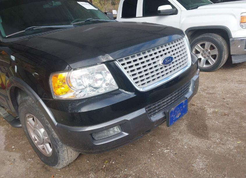 Photo 6 of 2005 Ford Expedition XLT (VIN 1FMPU15505LA82942)