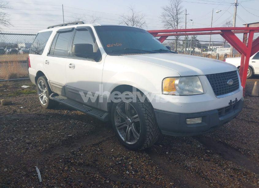 2006 Ford Expedition (VIN 1FMPU15516LA07197) main photo