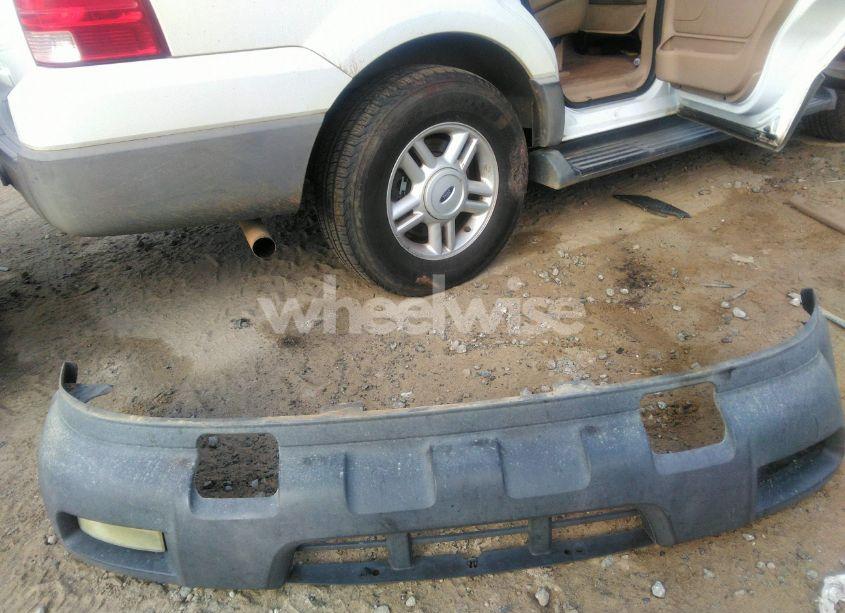 Photo 12 of 2005 Ford Expedition XLT (VIN 1FMPU15525LB00695)