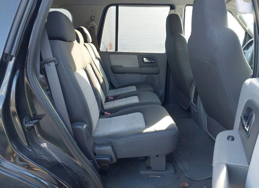 Photo 8 of 2006 Ford Expedition XLT/XLT SPORT (VIN 1FMPU15526LA73225)