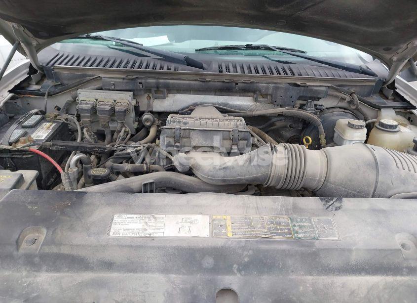 Photo 10 of 2006 Ford Expedition XLT/XLT SPORT (VIN 1FMPU15526LA97931)