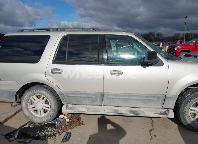 Photo 14 of 2006 Ford Expedition XLT/XLT SPORT (VIN 1FMPU15526LA97931)