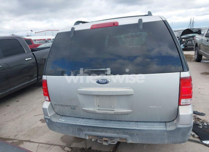 Photo 17 of 2006 Ford Expedition XLT/XLT SPORT (VIN 1FMPU15526LA97931)