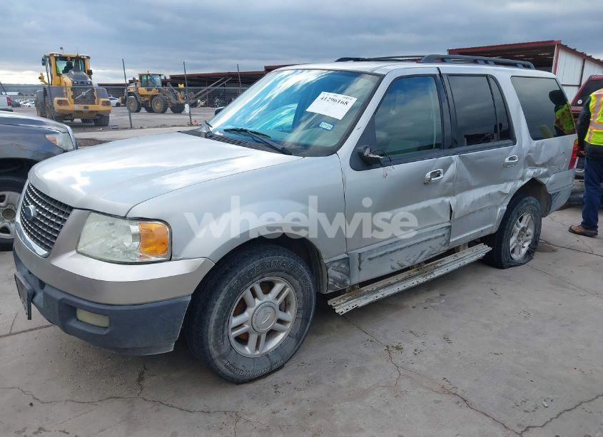 Photo 2 of 2006 Ford Expedition XLT/XLT SPORT (VIN 1FMPU15526LA97931)