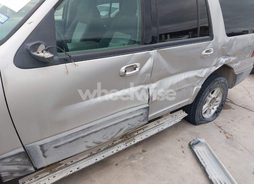 Photo 6 of 2006 Ford Expedition XLT/XLT SPORT (VIN 1FMPU15526LA97931)