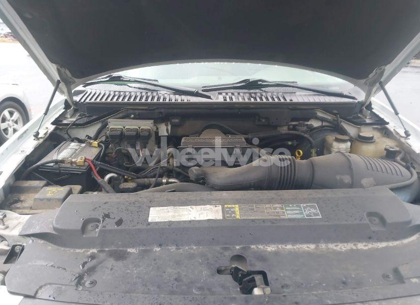 Photo 10 of 2006 Ford Expedition XLT/XLT SPORT (VIN 1FMPU15536LA12126)