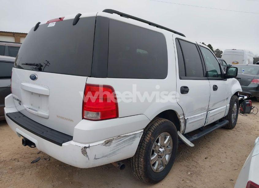 Photo 4 of 2006 Ford Expedition XLT/XLT SPORT (VIN 1FMPU15536LA97582)