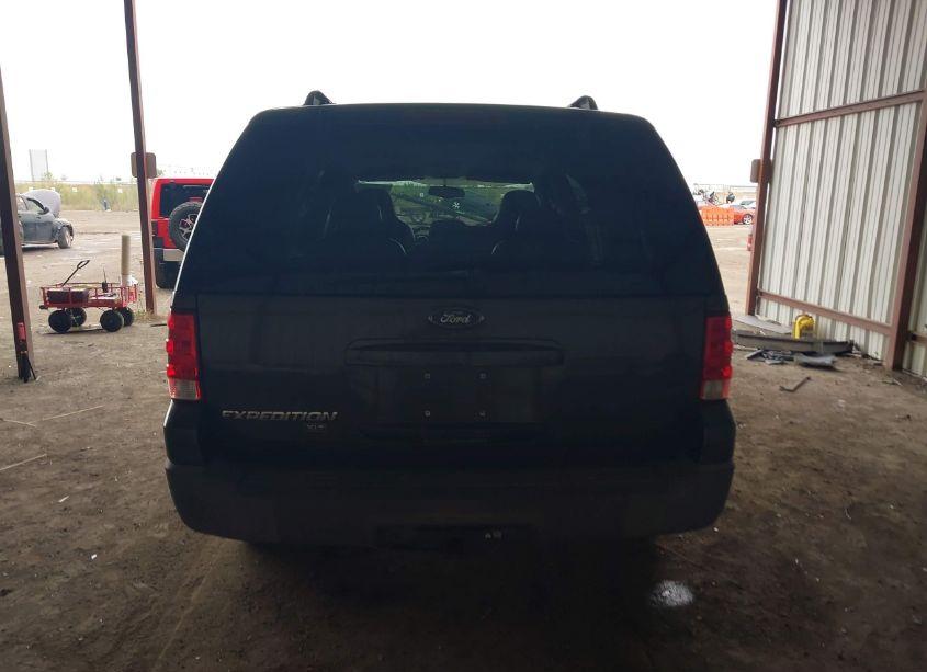 Photo 16 of 2005 Ford Expedition XLT (VIN 1FMPU15545LA63309)