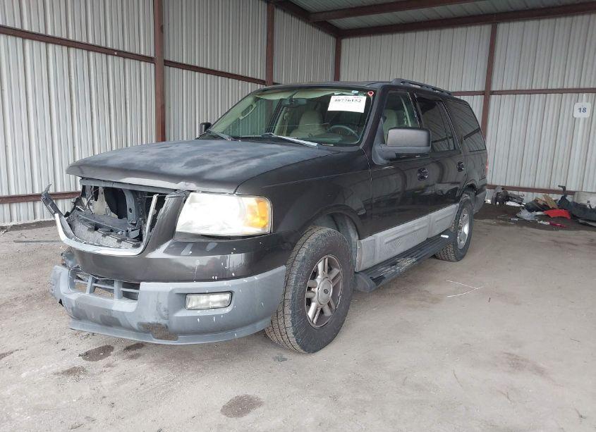 Photo 2 of 2005 Ford Expedition XLT (VIN 1FMPU15545LA63309)