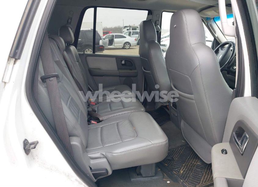 Photo 8 of 2005 Ford Expedition XLT (VIN 1FMPU15545LA64623)