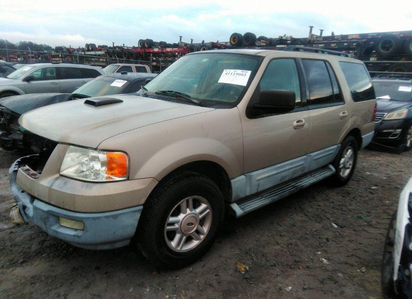 Photo 2 of 2006 Ford Expedition XLT/XLT SPORT (VIN 1FMPU15546LA22342)