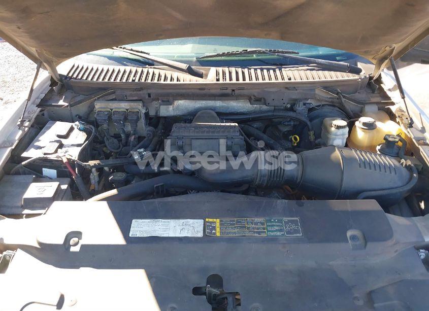 Photo 10 of 2006 Ford Expedition XLT/XLT SPORT (VIN 1FMPU15546LA96036)