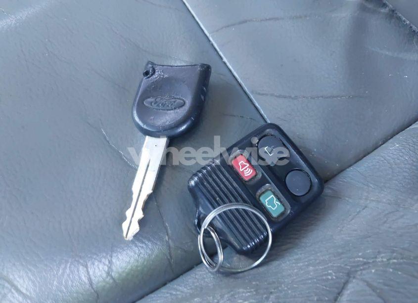 Photo 11 of 2006 Ford Expedition XLT/XLT SPORT (VIN 1FMPU15546LA96036)