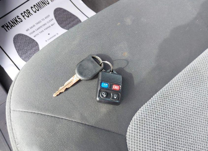 Photo 11 of 2005 Ford Expedition XLT (VIN 1FMPU15555LA01577)