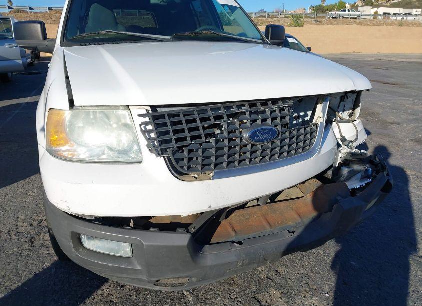 Photo 12 of 2005 Ford Expedition XLT (VIN 1FMPU15555LA94780)
