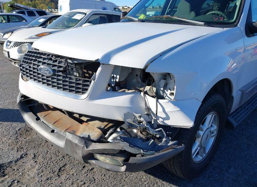 Photo 6 of 2005 Ford Expedition XLT (VIN 1FMPU15555LA94780)