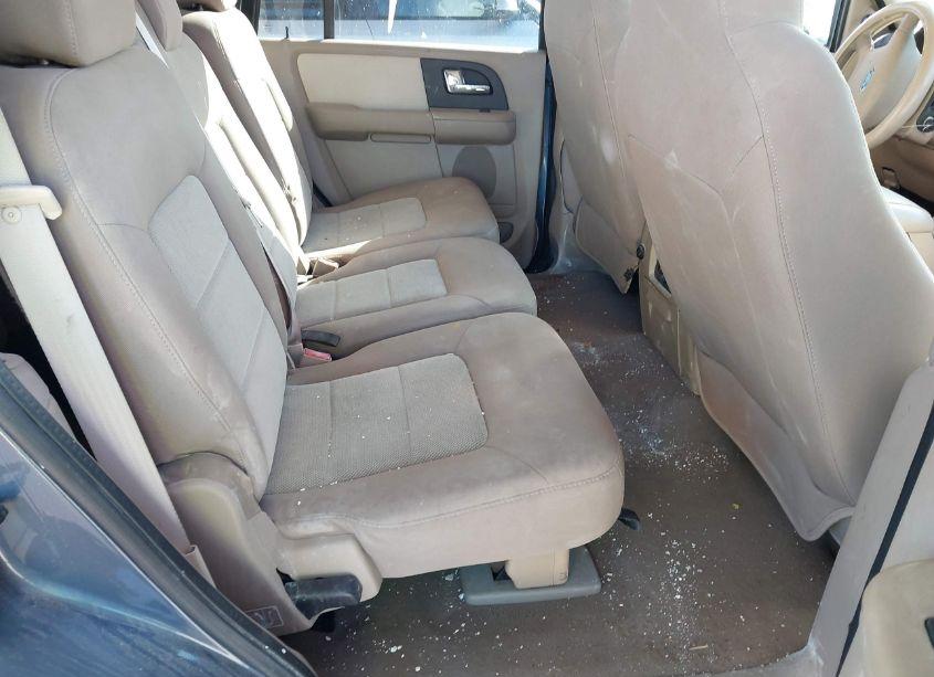 Photo 8 of 2005 Ford Expedition XLT (VIN 1FMPU15575LA27758)