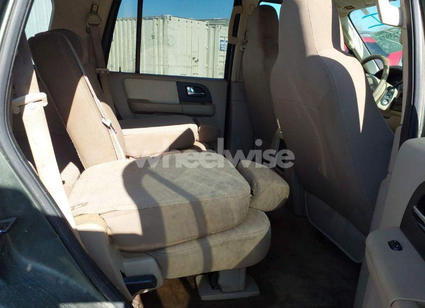 Photo 8 of 2005 Ford Expedition XLT (VIN 1FMPU15575LA44706)
